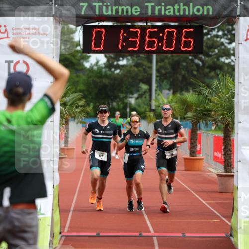 15.06.2025 - 7 Türme Triathlon Michael Strokosch http://msf.ph/oto/7930049 15.06.2025 10:36:06 Ziel 137, 138, 140 meine-sportfotos.de
