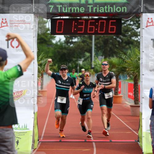 15.06.2025 - 7 Türme Triathlon Michael Strokosch http://msf.ph/oto/7930052 15.06.2025 10:36:07 Ziel 137, 138, 140 meine-sportfotos.de
