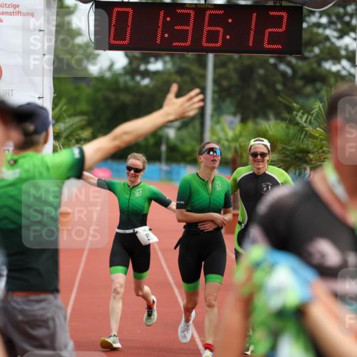 15.06.2025 - 7 Türme Triathlon Michael Strokosch http://msf.ph/oto/7930065 15.06.2025 10:36:13 Ziel 126, 127, 128, 137, 138, 140 meine-sportfotos.de