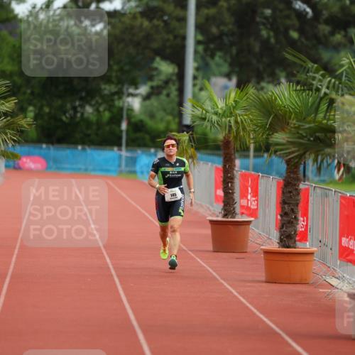 15.06.2025 - 7 Türme Triathlon Michael Strokosch http://msf.ph/oto/7930070 15.06.2025 10:37:27 Ziel  meine-sportfotos.de