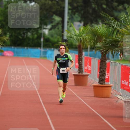 15.06.2025 - 7 Türme Triathlon Michael Strokosch http://msf.ph/oto/7930072 15.06.2025 10:37:29 Ziel 145 meine-sportfotos.de