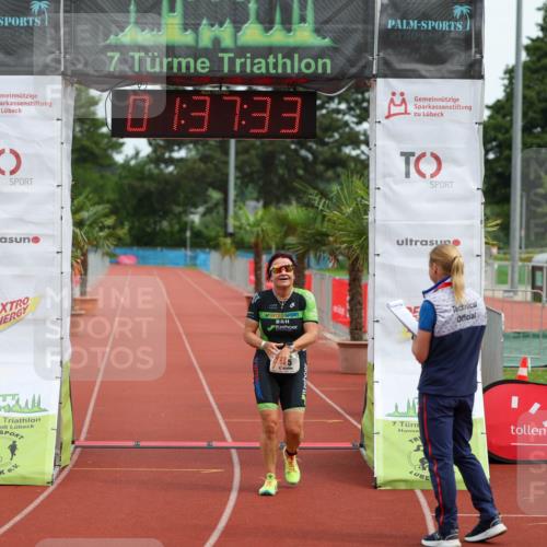 15.06.2025 - 7 Türme Triathlon Michael Strokosch http://msf.ph/oto/7930084 15.06.2025 10:37:34 Ziel 145 meine-sportfotos.de