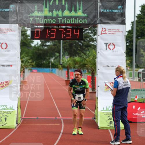 15.06.2025 - 7 Türme Triathlon Michael Strokosch http://msf.ph/oto/7930086 15.06.2025 10:37:34 Ziel 145 meine-sportfotos.de