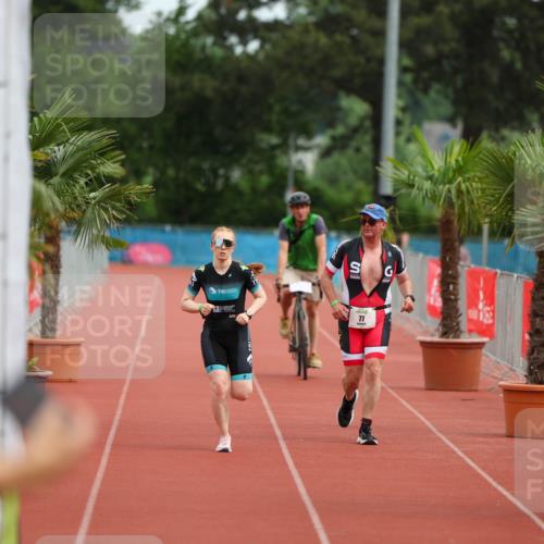 15.06.2025 - 7 Türme Triathlon Michael Strokosch http://msf.ph/oto/7930089 15.06.2025 10:39:17 Ziel 139 meine-sportfotos.de