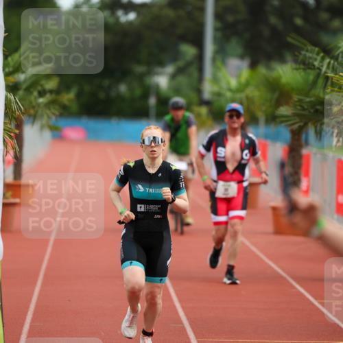 15.06.2025 - 7 Türme Triathlon Michael Strokosch http://msf.ph/oto/7930090 15.06.2025 10:39:20 Ziel 77, 139 meine-sportfotos.de