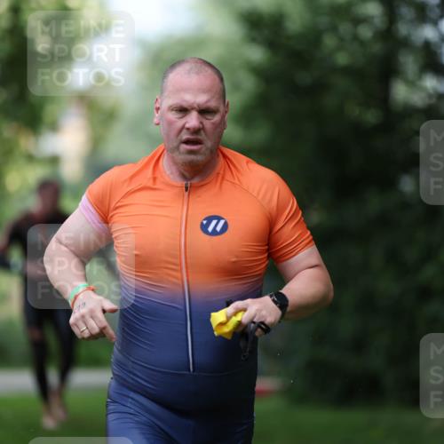 15.06.2025 - 7 Türme Triathlon Michael Strokosch http://msf.ph/oto/7930131 15.06.2025 12:22:46 Schwimmen 353, 440, 461, 495, 506, 579, 598, 647 meine-sportfotos.de