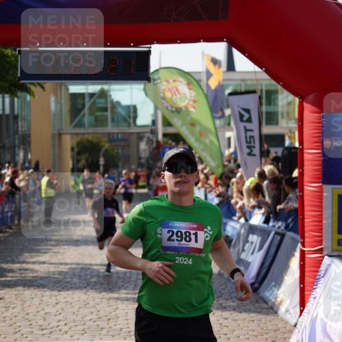 13.06.2025 - Holstenköstenlauf Felixshl http://msf.ph/oto/7930134 13.06.2025 17:55:23 Laufen 2330, 2355, 2387, 2616, 2675, 2765, 2981, 3287, 3642 meine-sportfotos.de