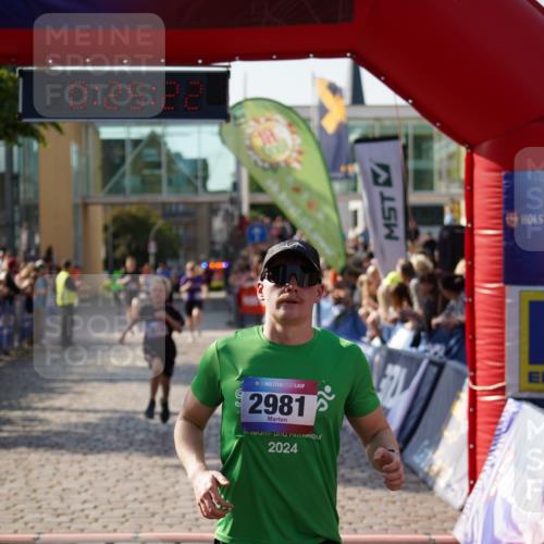 13.06.2025 - Holstenköstenlauf Felixshl http://msf.ph/oto/7930138 13.06.2025 17:55:23 Laufen 2330, 2355, 2387, 2616, 2675, 2765, 2981, 3287, 3642 meine-sportfotos.de