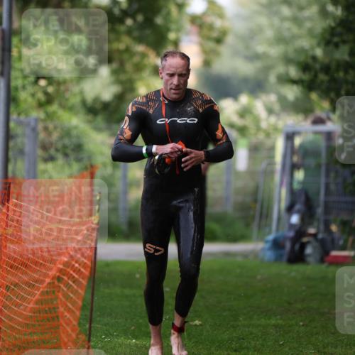 15.06.2025 - 7 Türme Triathlon Michael Strokosch http://msf.ph/oto/7930144 15.06.2025 12:22:49 Schwimmen 353, 440, 495, 506, 579, 598, 647, 681 meine-sportfotos.de