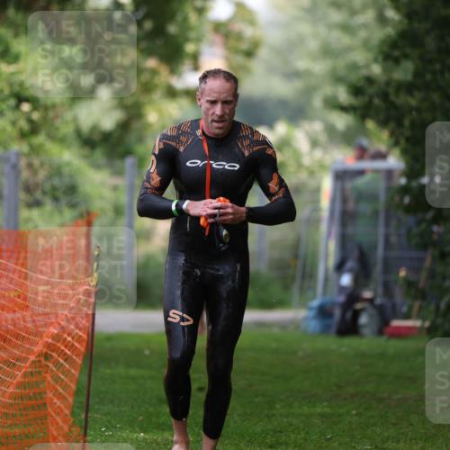 15.06.2025 - 7 Türme Triathlon Michael Strokosch http://msf.ph/oto/7930145 15.06.2025 12:22:50 Schwimmen 353, 440, 495, 506, 579, 598, 647, 681 meine-sportfotos.de
