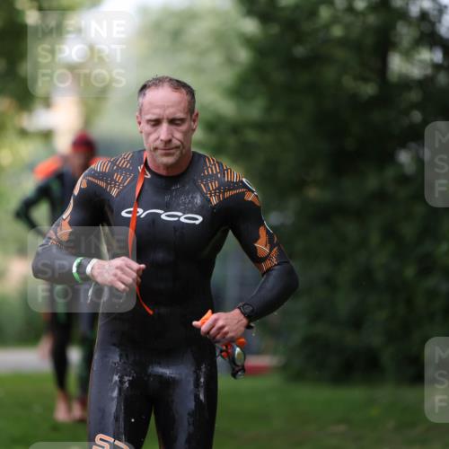 15.06.2025 - 7 Türme Triathlon Michael Strokosch http://msf.ph/oto/7930154 15.06.2025 12:22:52 Schwimmen 353, 440, 495, 506, 579, 598, 647, 681 meine-sportfotos.de