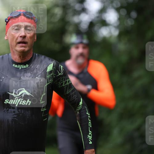 15.06.2025 - 7 Türme Triathlon Michael Strokosch http://msf.ph/oto/7930167 15.06.2025 12:22:58 Schwimmen 353, 376, 436, 440, 495, 506, 546, 598, 681 meine-sportfotos.de