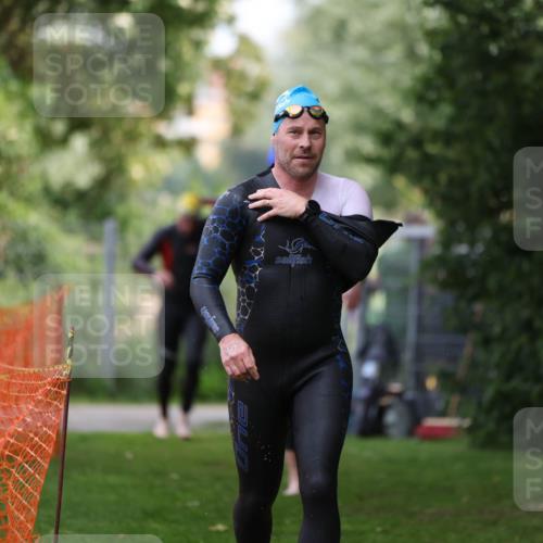 15.06.2025 - 7 Türme Triathlon Michael Strokosch http://msf.ph/oto/7930177 15.06.2025 12:23:01 Schwimmen 353, 376, 436, 440, 495, 506, 546, 598, 681 meine-sportfotos.de