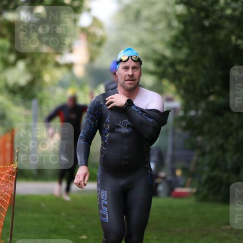 15.06.2025 - 7 Türme Triathlon Michael Strokosch http://msf.ph/oto/7930178 15.06.2025 12:23:01 Schwimmen 353, 376, 436, 440, 495, 506, 546, 598, 681 meine-sportfotos.de