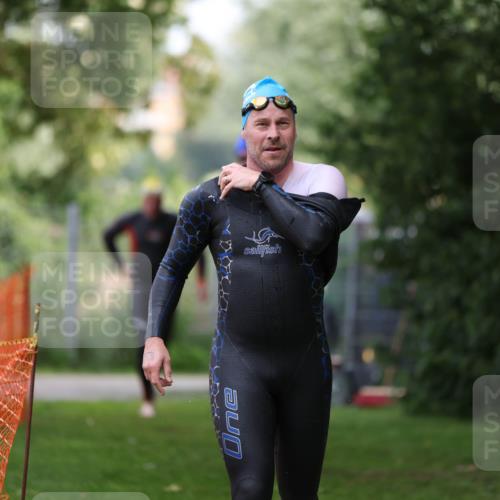15.06.2025 - 7 Türme Triathlon Michael Strokosch http://msf.ph/oto/7930179 15.06.2025 12:23:01 Schwimmen 353, 376, 436, 440, 495, 506, 546, 598, 681 meine-sportfotos.de