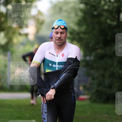 15.06.2025 - 7 Türme Triathlon Michael Strokosch http://msf.ph/oto/7930182 15.06.2025 12:23:02 Schwimmen 353, 376, 436, 440, 495, 506, 546, 598, 681 meine-sportfotos.de