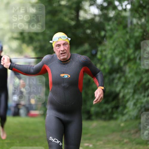 15.06.2025 - 7 Türme Triathlon Michael Strokosch http://msf.ph/oto/7930197 15.06.2025 12:23:08 Schwimmen 353, 376, 422, 436, 474, 495, 506, 546, 598, 606, 681 meine-sportfotos.de