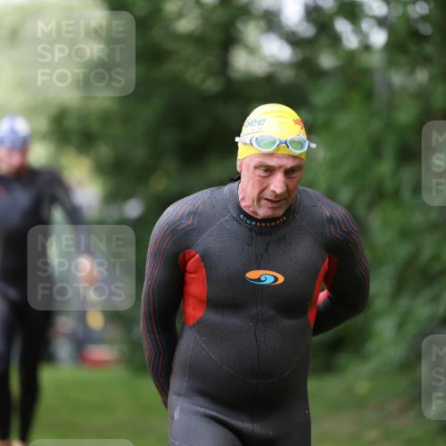 15.06.2025 - 7 Türme Triathlon Michael Strokosch http://msf.ph/oto/7930204 15.06.2025 12:23:09 Schwimmen 353, 376, 422, 436, 474, 495, 506, 546, 606, 681 meine-sportfotos.de