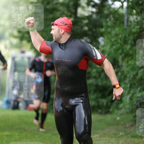 15.06.2025 - 7 Türme Triathlon Michael Strokosch http://msf.ph/oto/7930231 15.06.2025 12:23:23 Schwimmen 376, 388, 422, 436, 457, 474, 541, 546, 558, 606, 639 meine-sportfotos.de