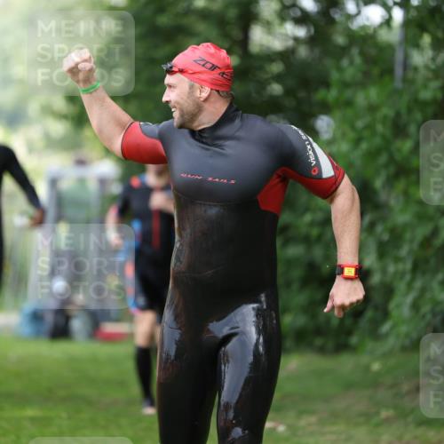 15.06.2025 - 7 Türme Triathlon Michael Strokosch http://msf.ph/oto/7930233 15.06.2025 12:23:23 Schwimmen 376, 388, 422, 436, 457, 474, 541, 546, 558, 606, 639 meine-sportfotos.de