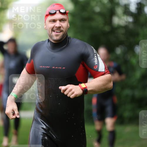 15.06.2025 - 7 Türme Triathlon Michael Strokosch http://msf.ph/oto/7930238 15.06.2025 12:23:24 Schwimmen 388, 422, 436, 457, 474, 541, 546, 558, 606, 639 meine-sportfotos.de