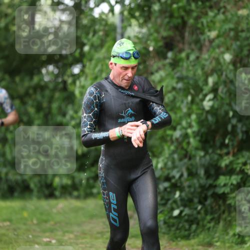 15.06.2025 - 7 Türme Triathlon Michael Strokosch http://msf.ph/oto/7930258 15.06.2025 12:23:32 Schwimmen 388, 422, 457, 467, 474, 541, 558, 582, 606, 639 meine-sportfotos.de