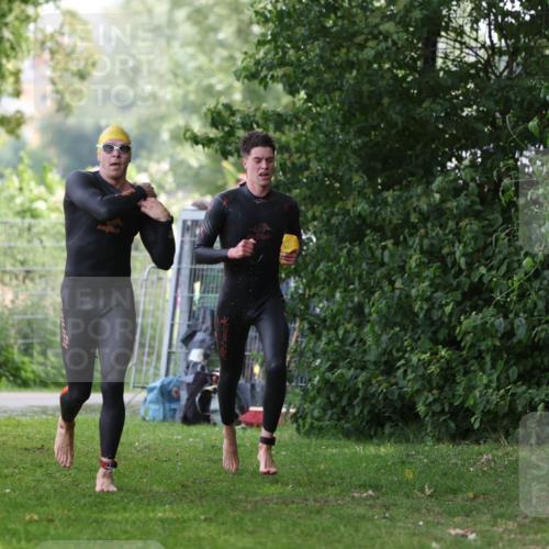 15.06.2025 - 7 Türme Triathlon Michael Strokosch http://msf.ph/oto/7930271 15.06.2025 12:23:37 Schwimmen 388, 422, 457, 467, 541, 558, 580, 582, 606, 639 meine-sportfotos.de