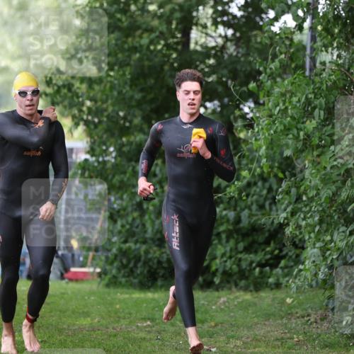 15.06.2025 - 7 Türme Triathlon Michael Strokosch http://msf.ph/oto/7930278 15.06.2025 12:23:38 Schwimmen 388, 457, 467, 541, 558, 580, 582, 606, 639 meine-sportfotos.de