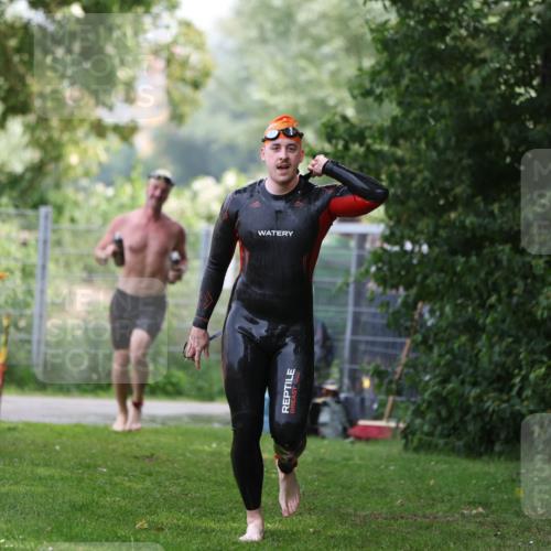 15.06.2025 - 7 Türme Triathlon Michael Strokosch http://msf.ph/oto/7930288 15.06.2025 12:23:43 Schwimmen 388, 457, 467, 541, 580, 582, 639 meine-sportfotos.de