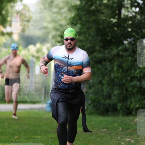 15.06.2025 - 7 Türme Triathlon Michael Strokosch http://msf.ph/oto/7930338 15.06.2025 12:24:12 Schwimmen 355, 449, 527, 643 meine-sportfotos.de
