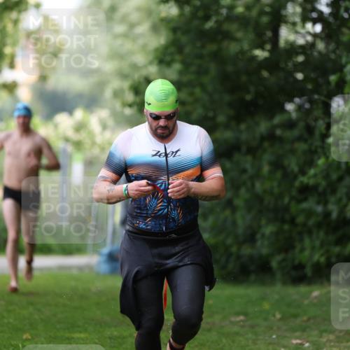 15.06.2025 - 7 Türme Triathlon Michael Strokosch http://msf.ph/oto/7930339 15.06.2025 12:24:12 Schwimmen 355, 449, 527, 643 meine-sportfotos.de