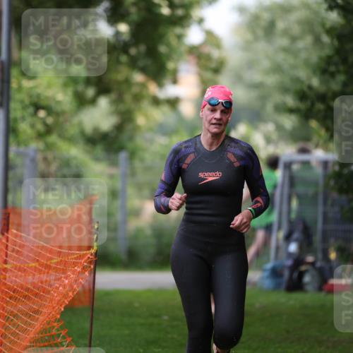 15.06.2025 - 7 Türme Triathlon Michael Strokosch http://msf.ph/oto/7930386 15.06.2025 12:24:39 Schwimmen 361, 432 meine-sportfotos.de