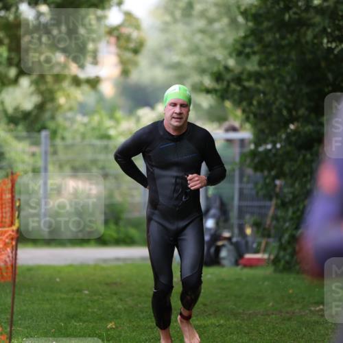 15.06.2025 - 7 Türme Triathlon Michael Strokosch http://msf.ph/oto/7930395 15.06.2025 12:24:41 Schwimmen 361, 432 meine-sportfotos.de