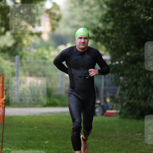 15.06.2025 - 7 Türme Triathlon Michael Strokosch http://msf.ph/oto/7930398 15.06.2025 12:24:42 Schwimmen 361, 432 meine-sportfotos.de