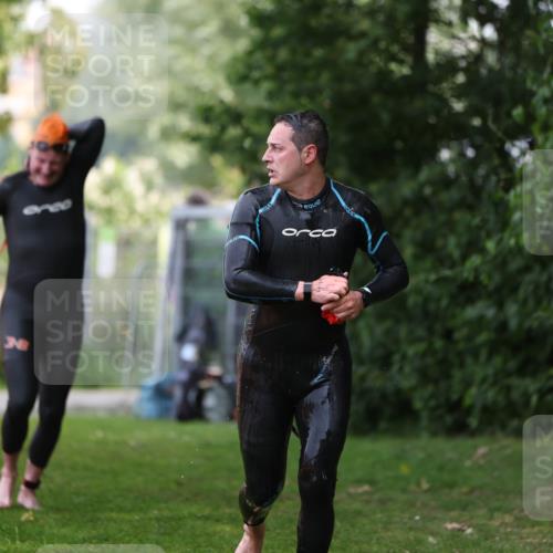 15.06.2025 - 7 Türme Triathlon Michael Strokosch http://msf.ph/oto/7930421 15.06.2025 12:25:24 Schwimmen 379, 441, 587, 663 meine-sportfotos.de