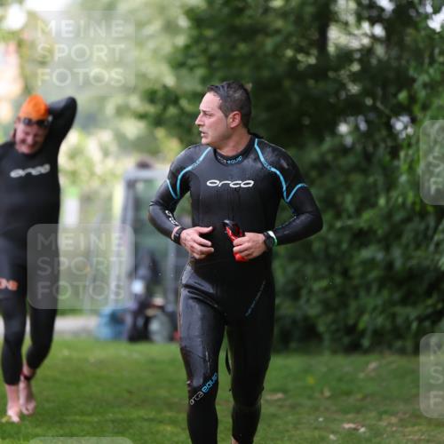 15.06.2025 - 7 Türme Triathlon Michael Strokosch http://msf.ph/oto/7930422 15.06.2025 12:25:24 Schwimmen 379, 441, 587, 663 meine-sportfotos.de