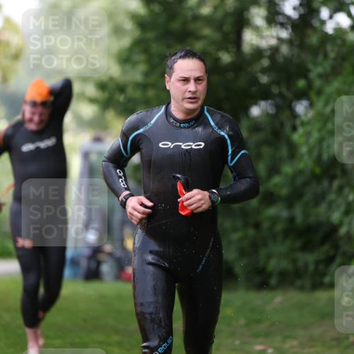 15.06.2025 - 7 Türme Triathlon Michael Strokosch http://msf.ph/oto/7930426 15.06.2025 12:25:25 Schwimmen 379, 441, 587, 663 meine-sportfotos.de