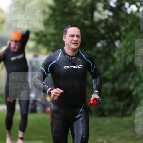 15.06.2025 - 7 Türme Triathlon Michael Strokosch http://msf.ph/oto/7930427 15.06.2025 12:25:25 Schwimmen 379, 441, 587, 663 meine-sportfotos.de