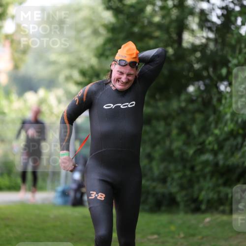 15.06.2025 - 7 Türme Triathlon Michael Strokosch http://msf.ph/oto/7930437 15.06.2025 12:25:27 Schwimmen 379, 441, 587, 663 meine-sportfotos.de