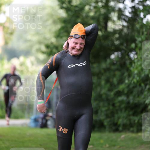 15.06.2025 - 7 Türme Triathlon Michael Strokosch http://msf.ph/oto/7930438 15.06.2025 12:25:28 Schwimmen 379, 441, 587, 663 meine-sportfotos.de