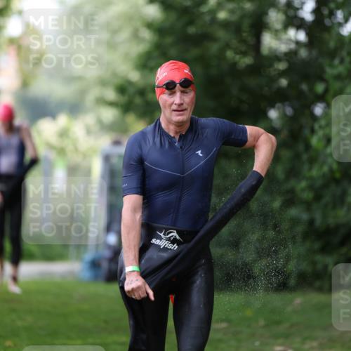 15.06.2025 - 7 Türme Triathlon Michael Strokosch http://msf.ph/oto/7930479 15.06.2025 12:26:03 Schwimmen 393, 469, 479, 619, 621 meine-sportfotos.de