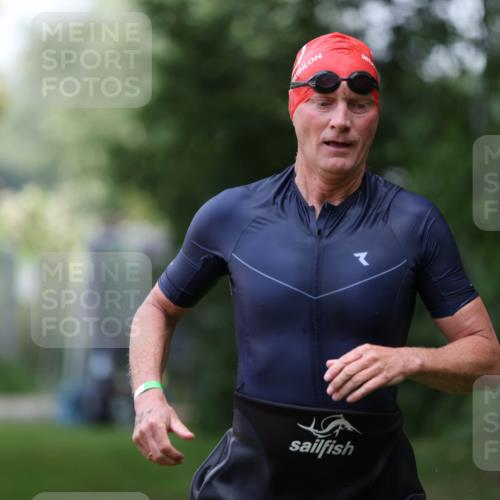 15.06.2025 - 7 Türme Triathlon Michael Strokosch http://msf.ph/oto/7930486 15.06.2025 12:26:05 Schwimmen 393, 469, 479, 619, 621 meine-sportfotos.de