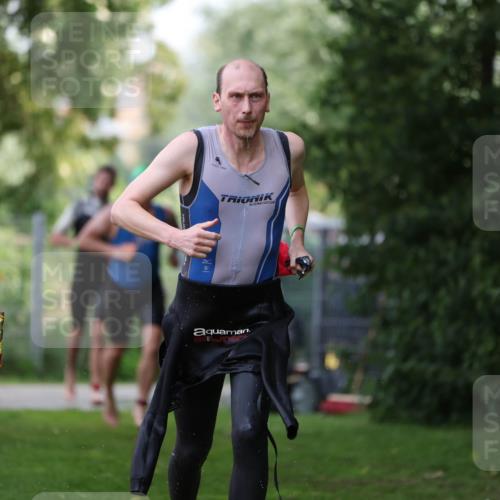 15.06.2025 - 7 Türme Triathlon Michael Strokosch http://msf.ph/oto/7930490 15.06.2025 12:26:09 Schwimmen 393, 469, 479, 600, 619, 621 meine-sportfotos.de