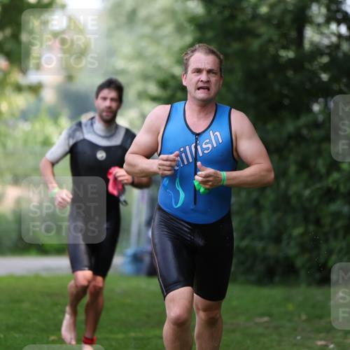 15.06.2025 - 7 Türme Triathlon Michael Strokosch http://msf.ph/oto/7930503 15.06.2025 12:26:13 Schwimmen 393, 398, 456, 469, 479, 600, 621 meine-sportfotos.de