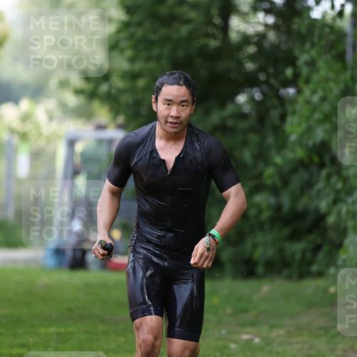 15.06.2025 - 7 Türme Triathlon Michael Strokosch http://msf.ph/oto/7930548 15.06.2025 12:26:37 Schwimmen 364, 398, 456, 516, 600 meine-sportfotos.de