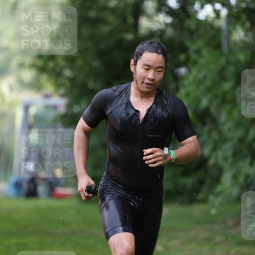15.06.2025 - 7 Türme Triathlon Michael Strokosch http://msf.ph/oto/7930551 15.06.2025 12:26:38 Schwimmen 364, 398, 456, 516 meine-sportfotos.de