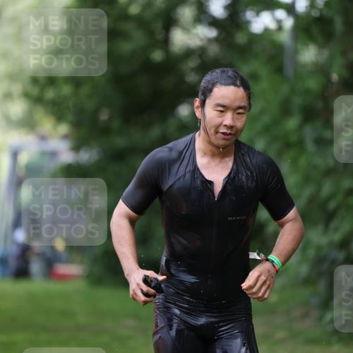 15.06.2025 - 7 Türme Triathlon Michael Strokosch http://msf.ph/oto/7930552 15.06.2025 12:26:38 Schwimmen 364, 398, 456, 516 meine-sportfotos.de