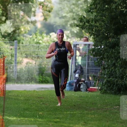15.06.2025 - 7 Türme Triathlon Michael Strokosch http://msf.ph/oto/7930557 15.06.2025 12:26:47 Schwimmen 364 meine-sportfotos.de
