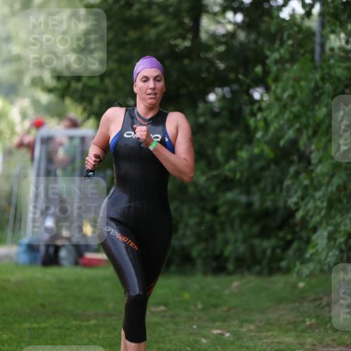 15.06.2025 - 7 Türme Triathlon Michael Strokosch http://msf.ph/oto/7930569 15.06.2025 12:26:49 Schwimmen 364, 524, 553 meine-sportfotos.de