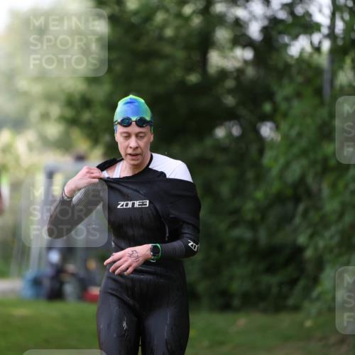 15.06.2025 - 7 Türme Triathlon Michael Strokosch http://msf.ph/oto/7930591 15.06.2025 12:27:05 Schwimmen 524, 553, 563, 572 meine-sportfotos.de